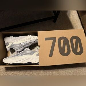 adidas Yzy 700 Static